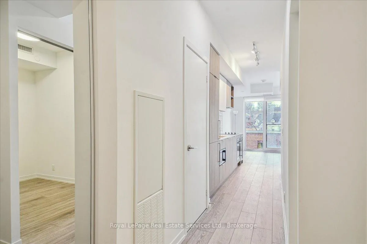 Photo 1 of Unit 327, 2020 Bathurst Street, Toronto, Humewood-Cedarvale — HOMEH