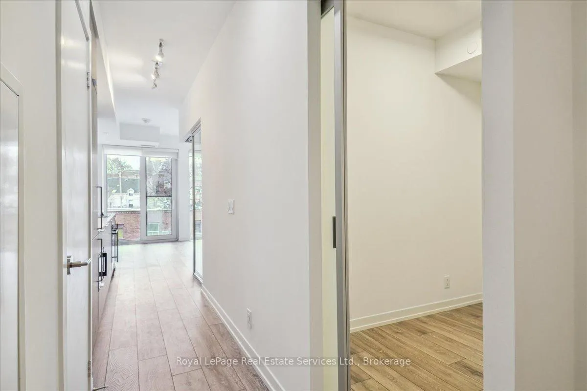 Photo 2 of Unit 327, 2020 Bathurst Street, Toronto, Humewood-Cedarvale — HOMEH