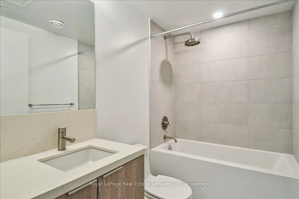 Photo 15 of Unit 327, 2020 Bathurst Street, Toronto, Humewood-Cedarvale — HOMEH
