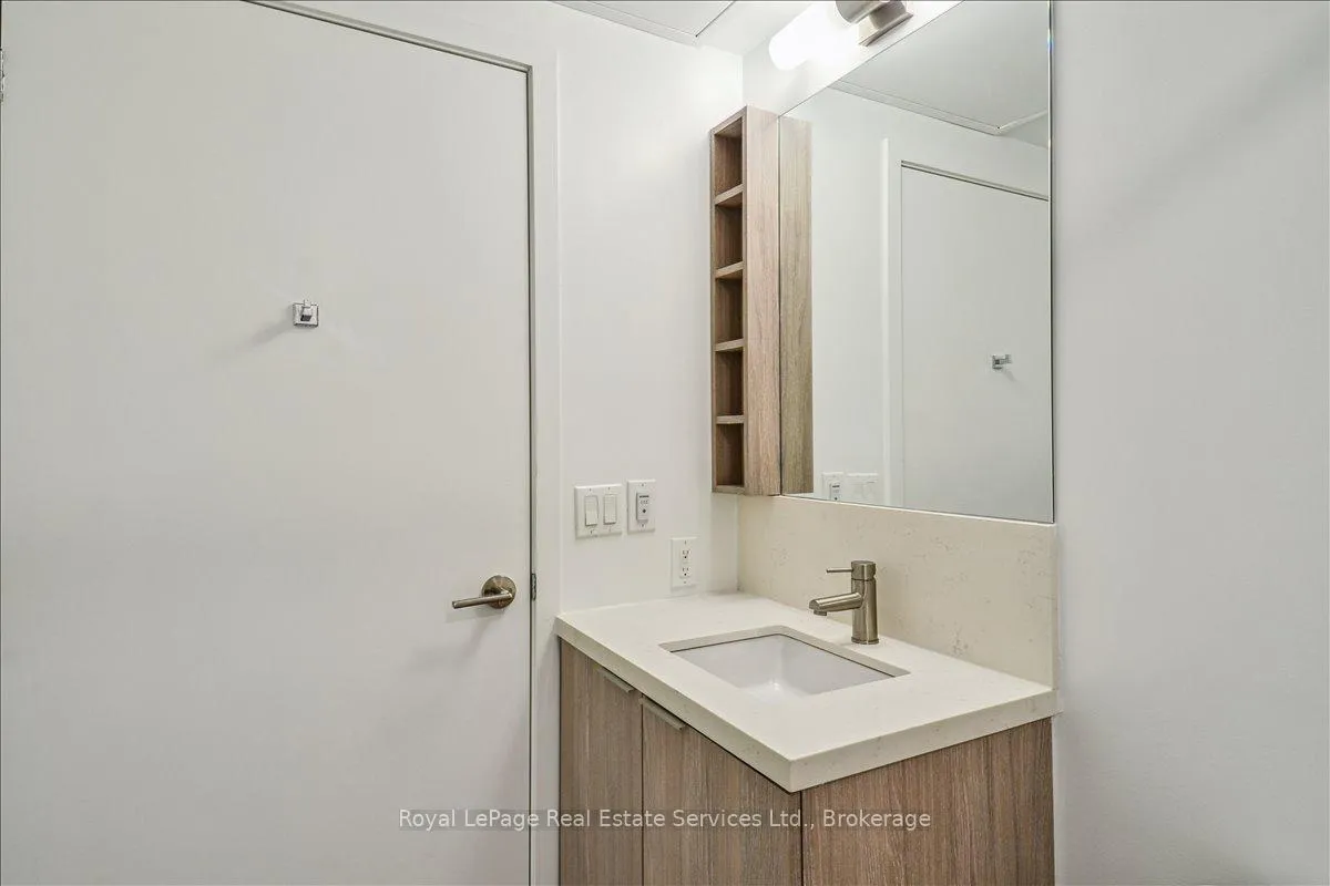 Photo 16 of Unit 327, 2020 Bathurst Street, Toronto, Humewood-Cedarvale — HOMEH