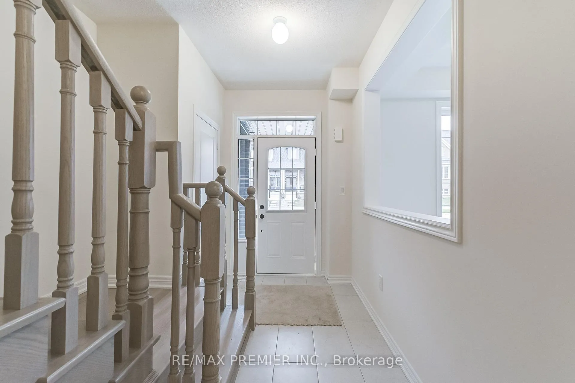Photo 5 of 305 Coronation Road, Whitby, Rural Whitby — HOMEH