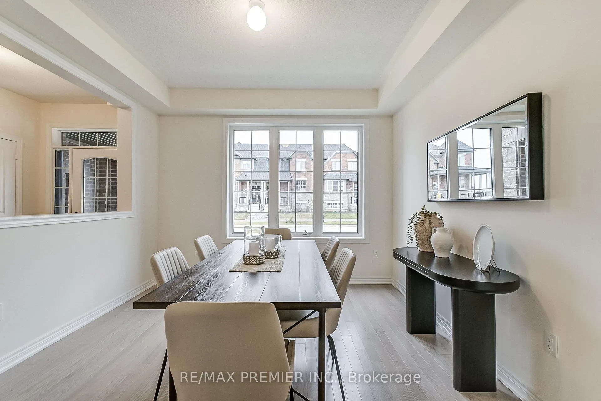 Photo 9 of 305 Coronation Road, Whitby, Rural Whitby — HOMEH
