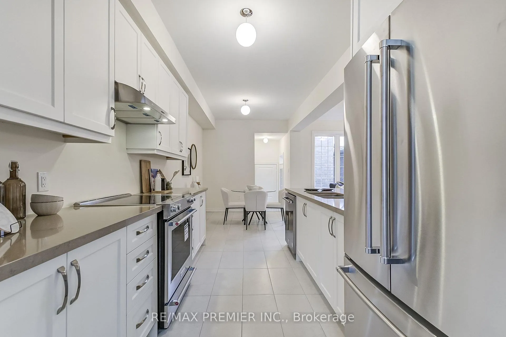 Photo 10 of 305 Coronation Road, Whitby, Rural Whitby — HOMEH