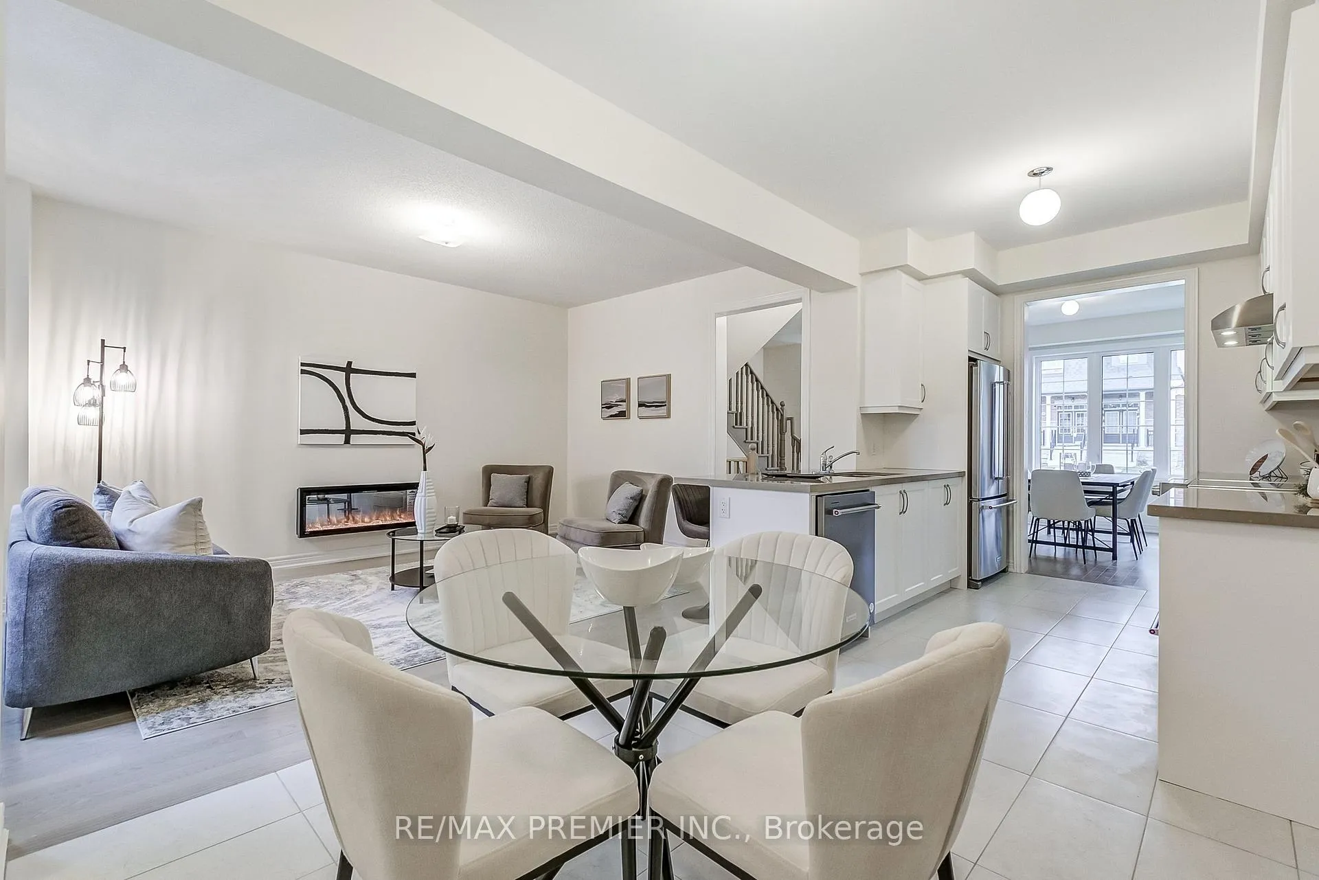 Photo 16 of 305 Coronation Road, Whitby, Rural Whitby — HOMEH