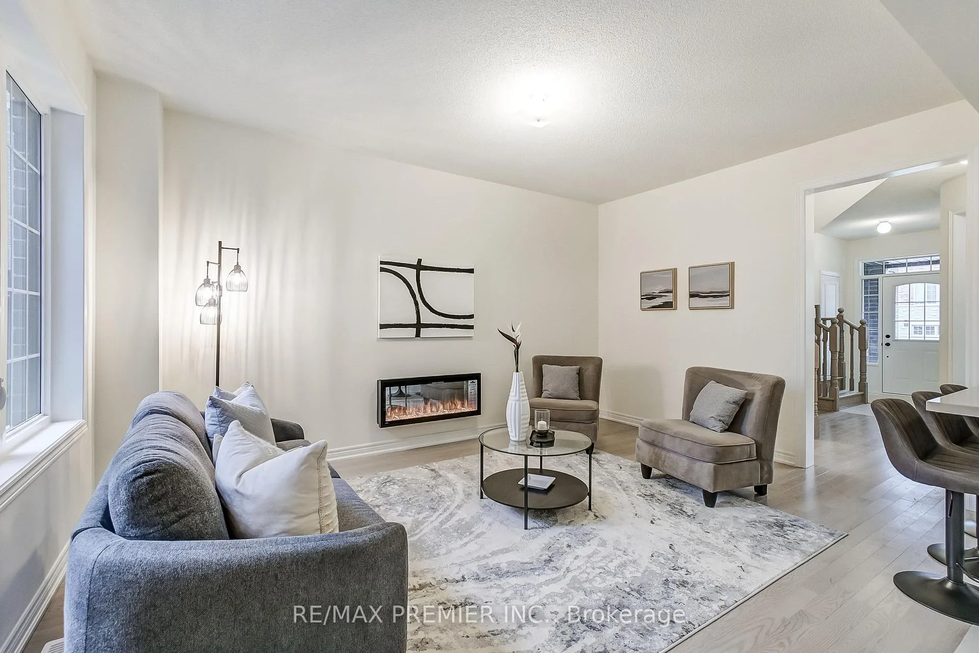 Photo 18 of 305 Coronation Road, Whitby, Rural Whitby — HOMEH