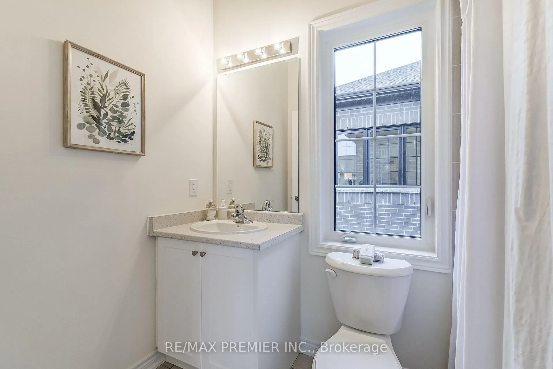 Photo 24 of 305 Coronation Road, Whitby, Rural Whitby — HOMEH