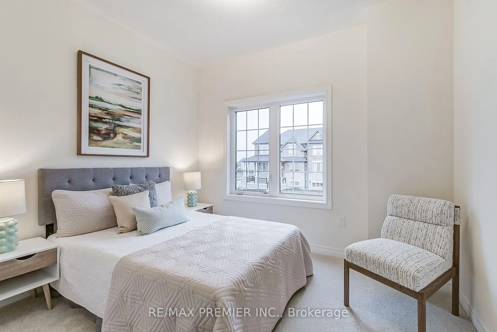 Photo 25 of 305 Coronation Road, Whitby, Rural Whitby — HOMEH
