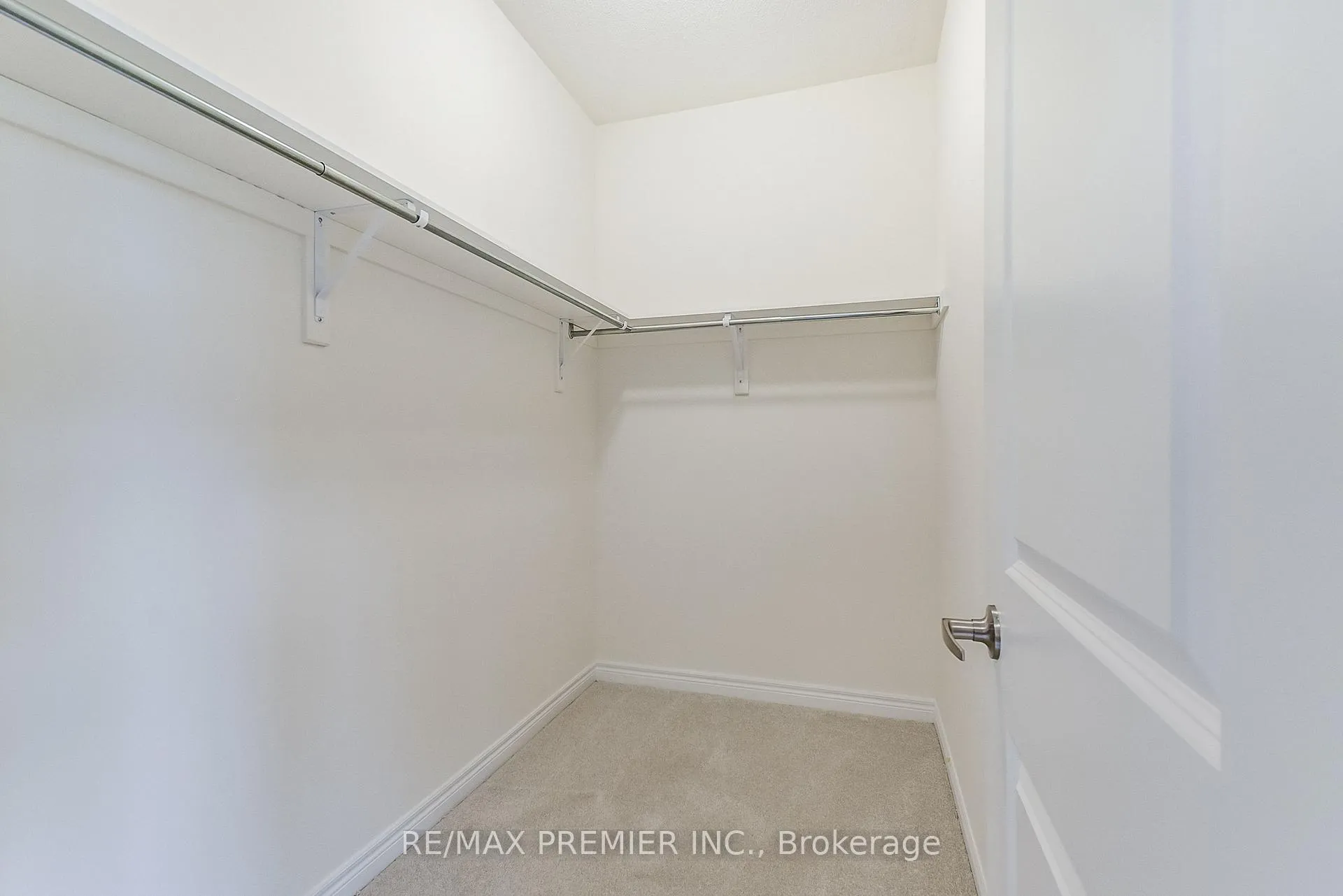 Photo 30 of 305 Coronation Road, Whitby, Rural Whitby — HOMEH