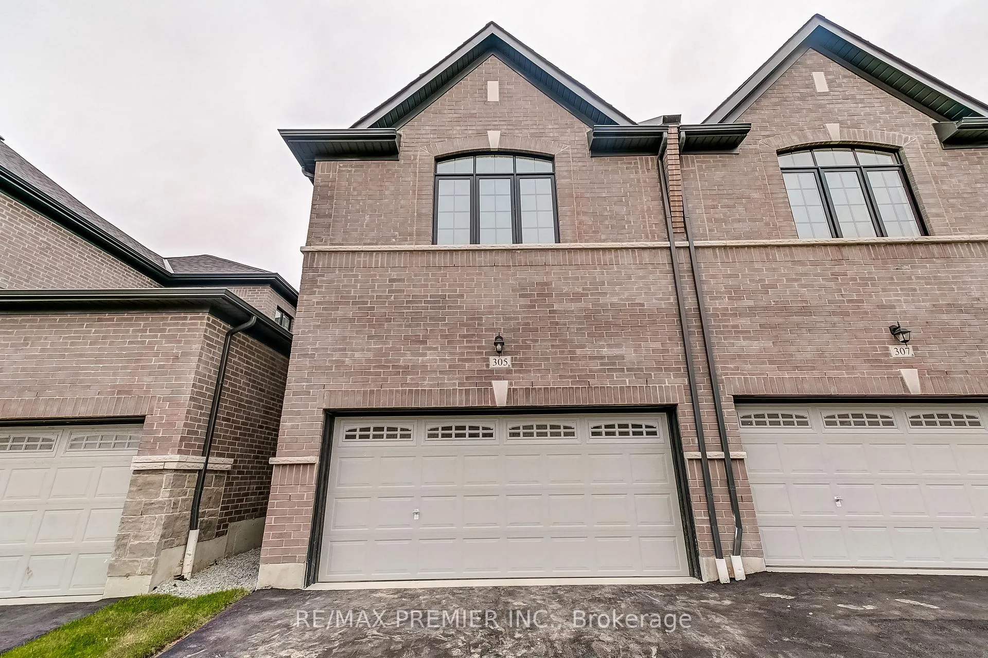 Photo 39 of 305 Coronation Road, Whitby, Rural Whitby — HOMEH