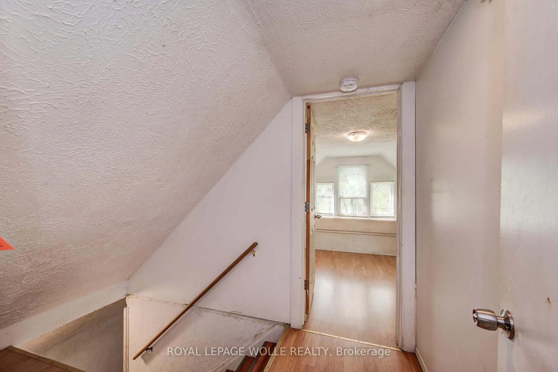 Photo 17 of 114 Erb Street W, Waterloo — HOMEH
