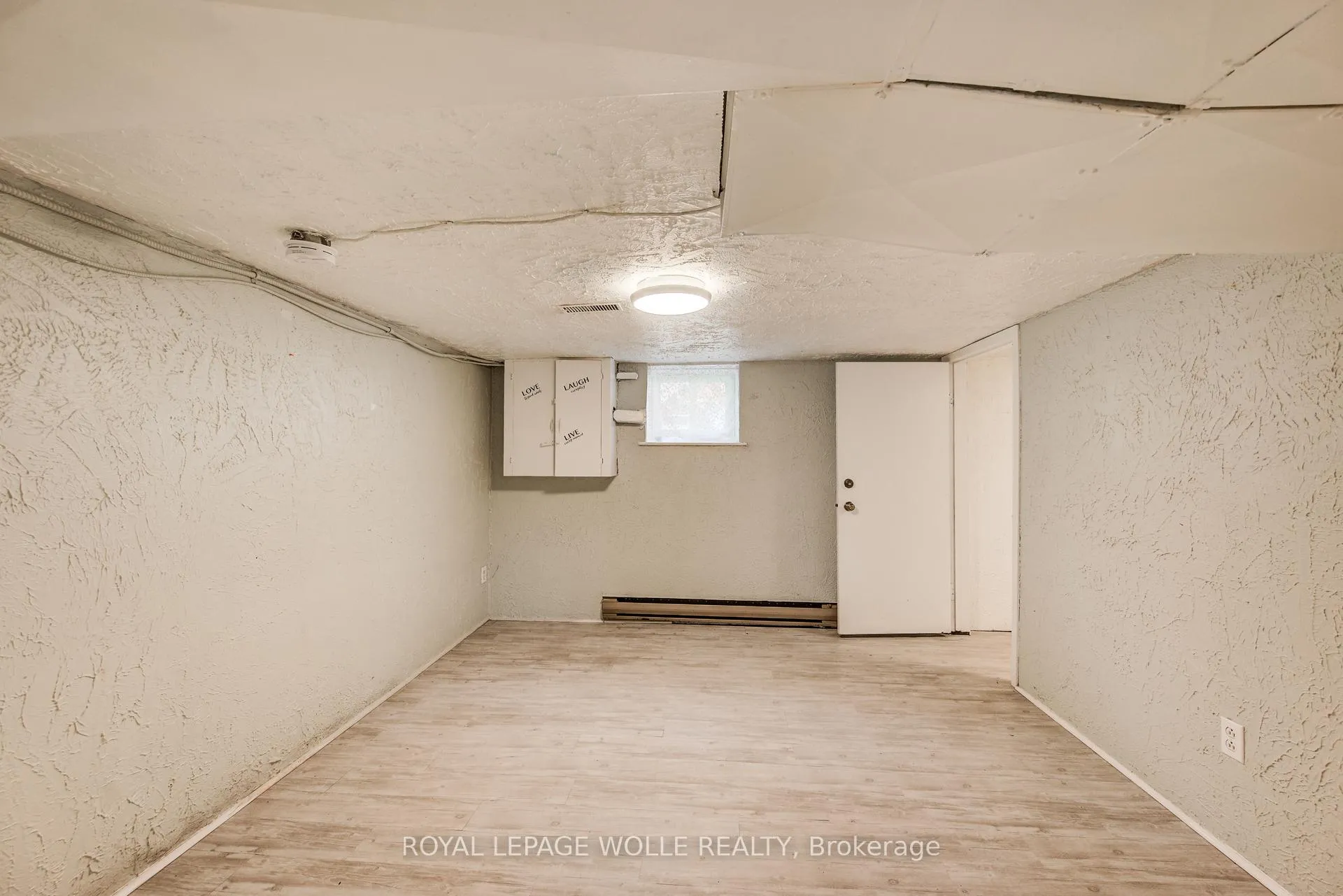 Photo 26 of 114 Erb Street W, Waterloo — HOMEH