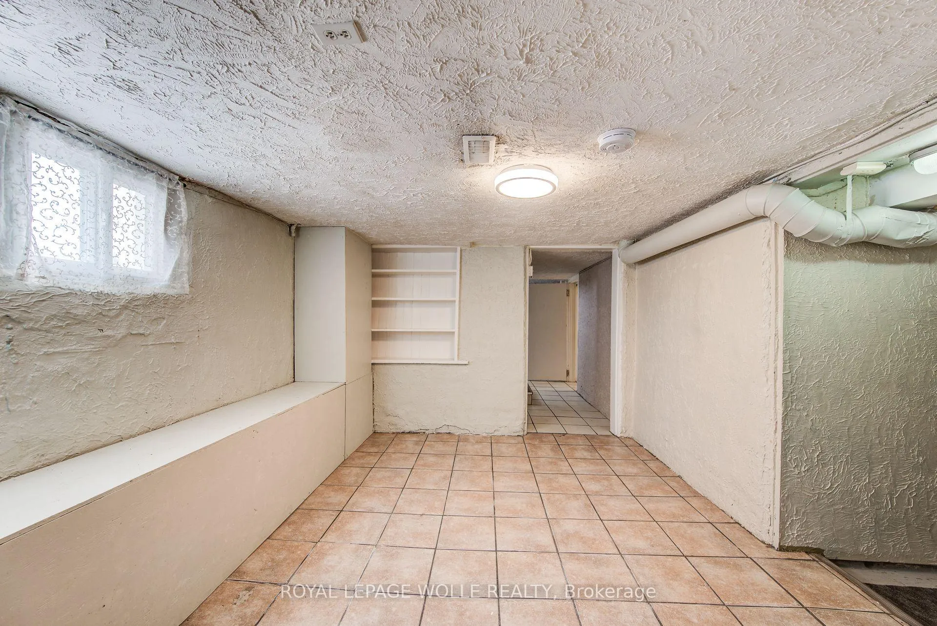 Photo 32 of 114 Erb Street W, Waterloo — HOMEH