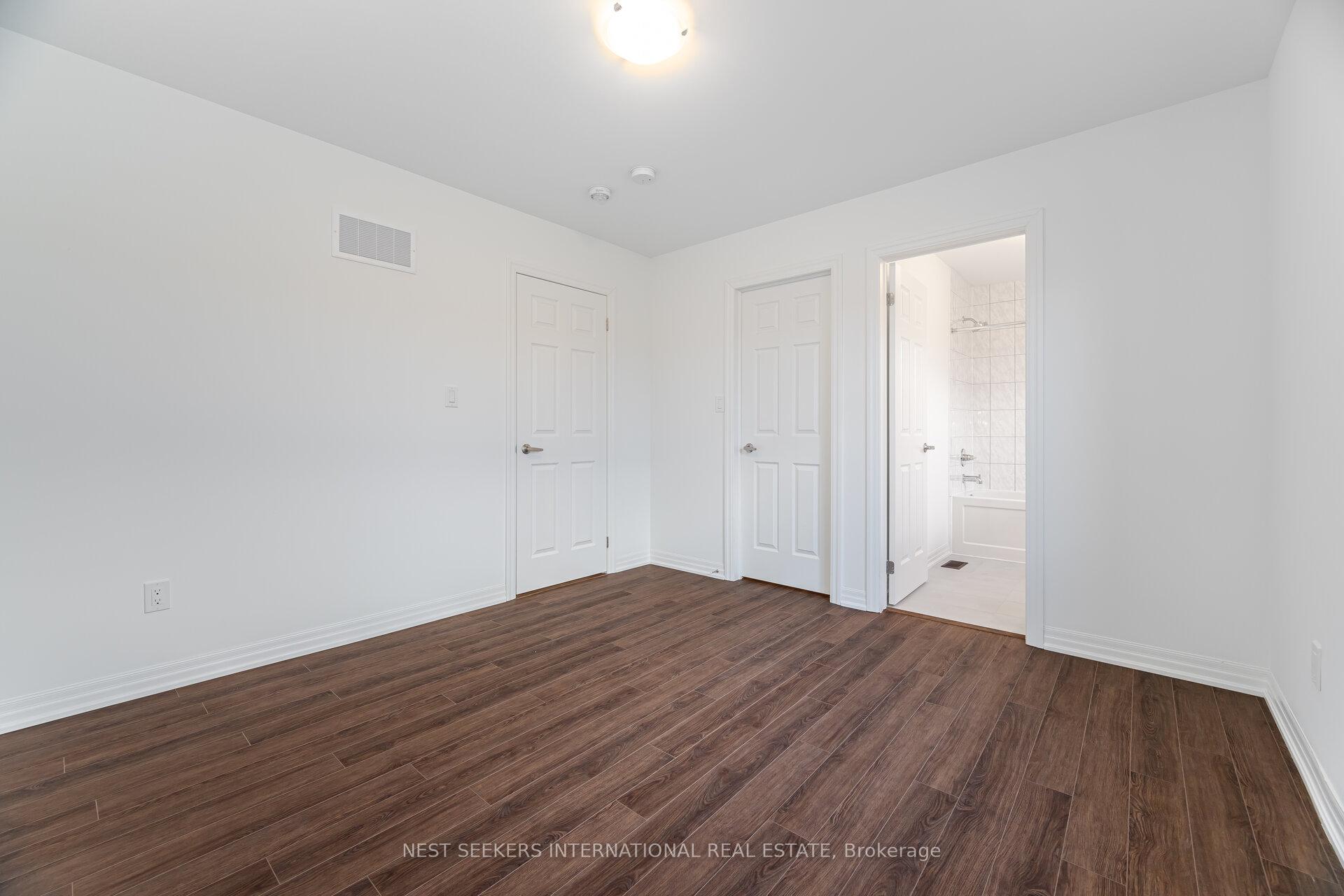Photo 20 of 16 Connell Drive, Georgina, Keswick North — HOMEH