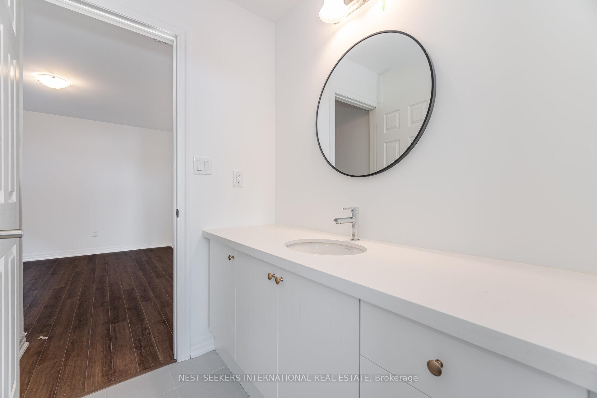 Photo 24 of 16 Connell Drive, Georgina, Keswick North — HOMEH