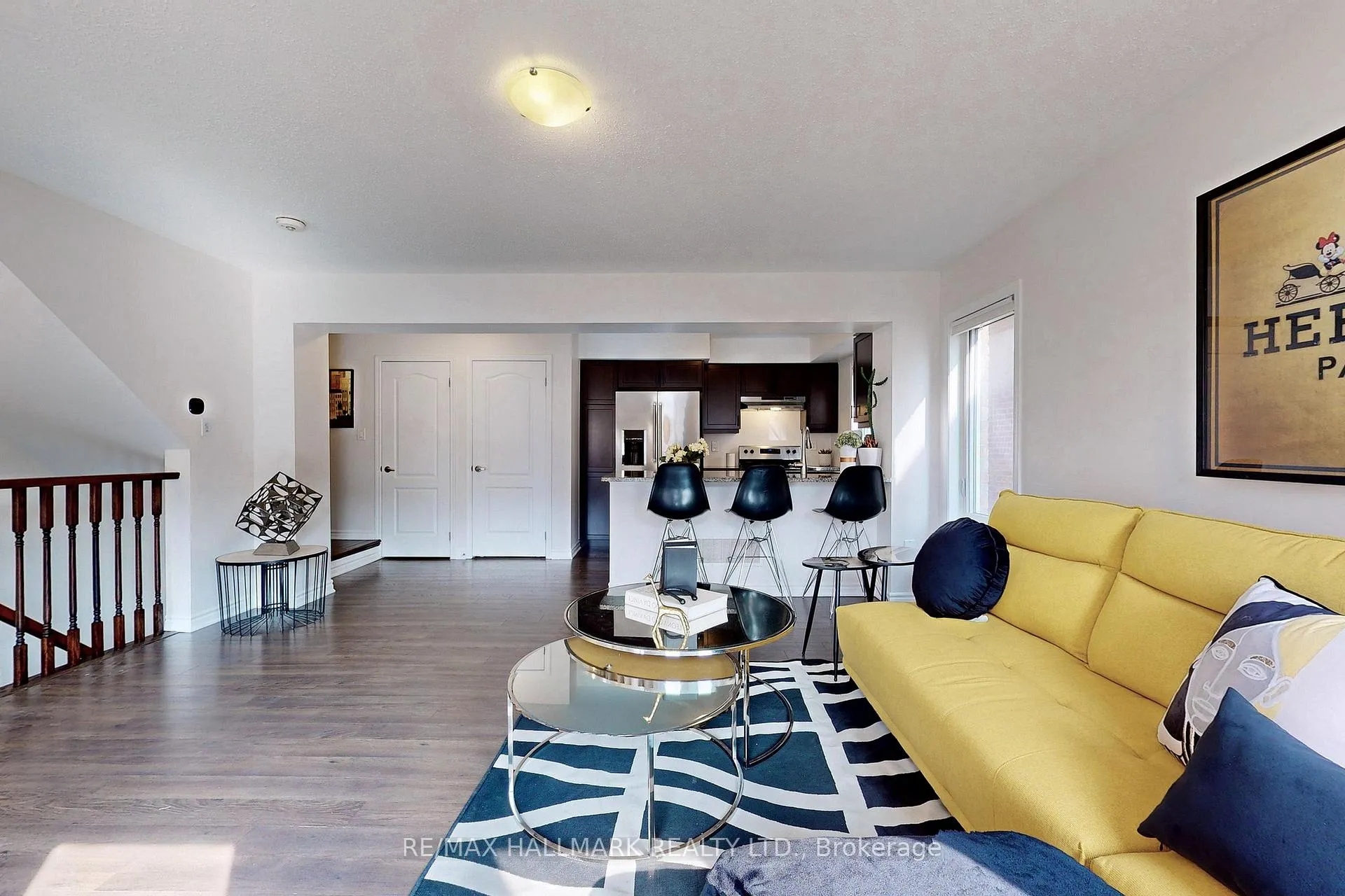 Photo 8 of 30 Fusilier Drive, Scarborough, Clairlea-Birchmount — HOMEH