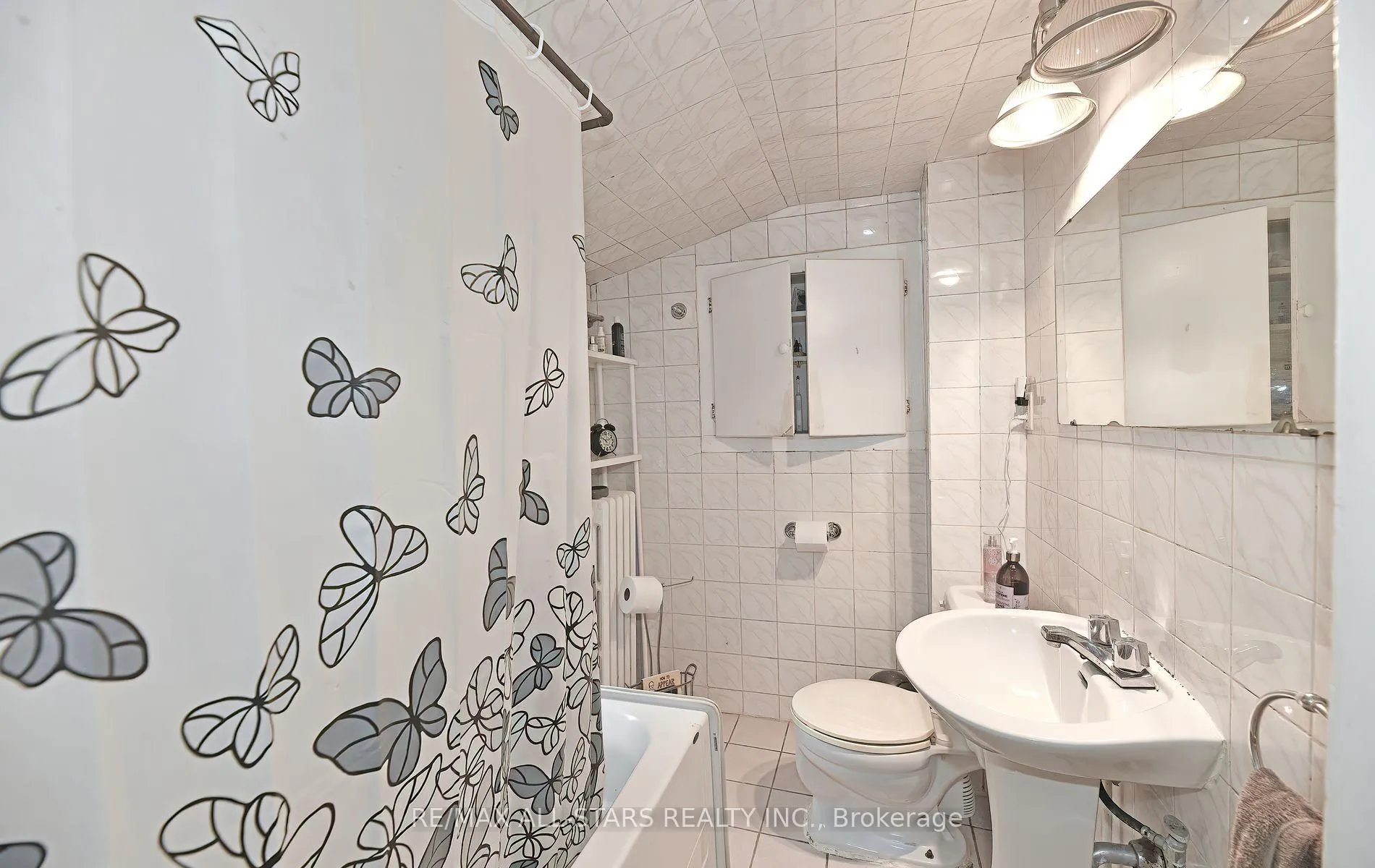 Photo 8 of 41 Norwood Road, Toronto, East End-Danforth — HOMEH