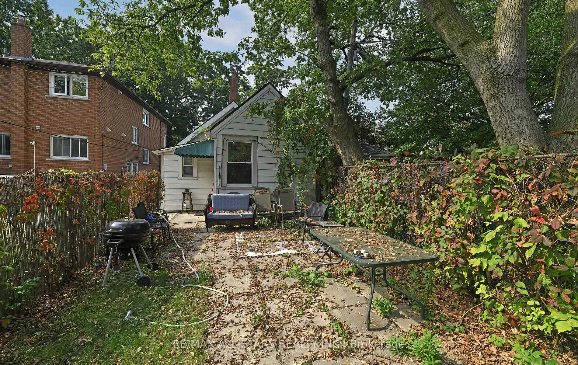 Photo 13 of 41 Norwood Road, Toronto, East End-Danforth — HOMEH