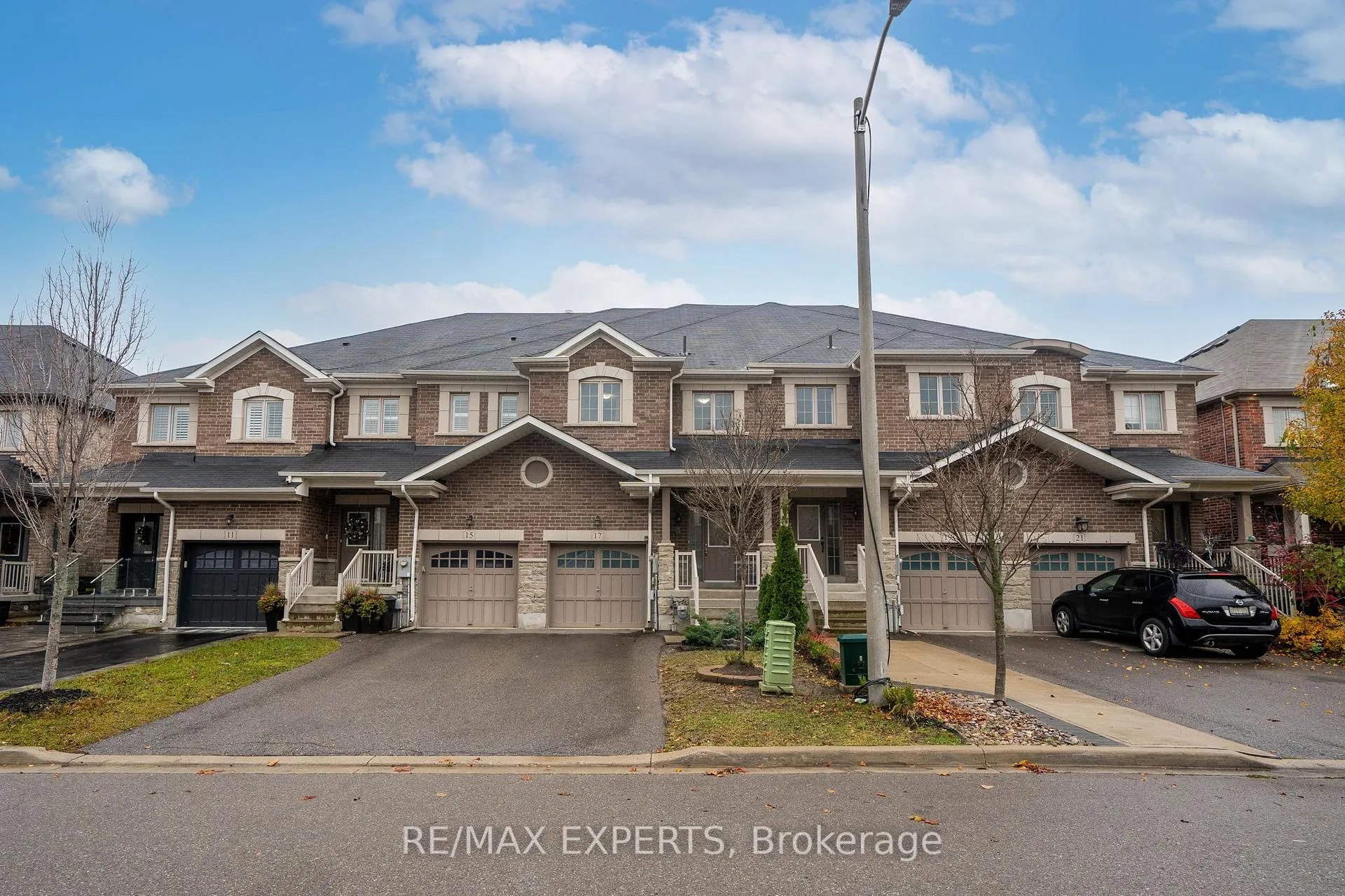 Photo 1 of 17 Zachary Place, Vaughan, Vellore Village — HOMEH
