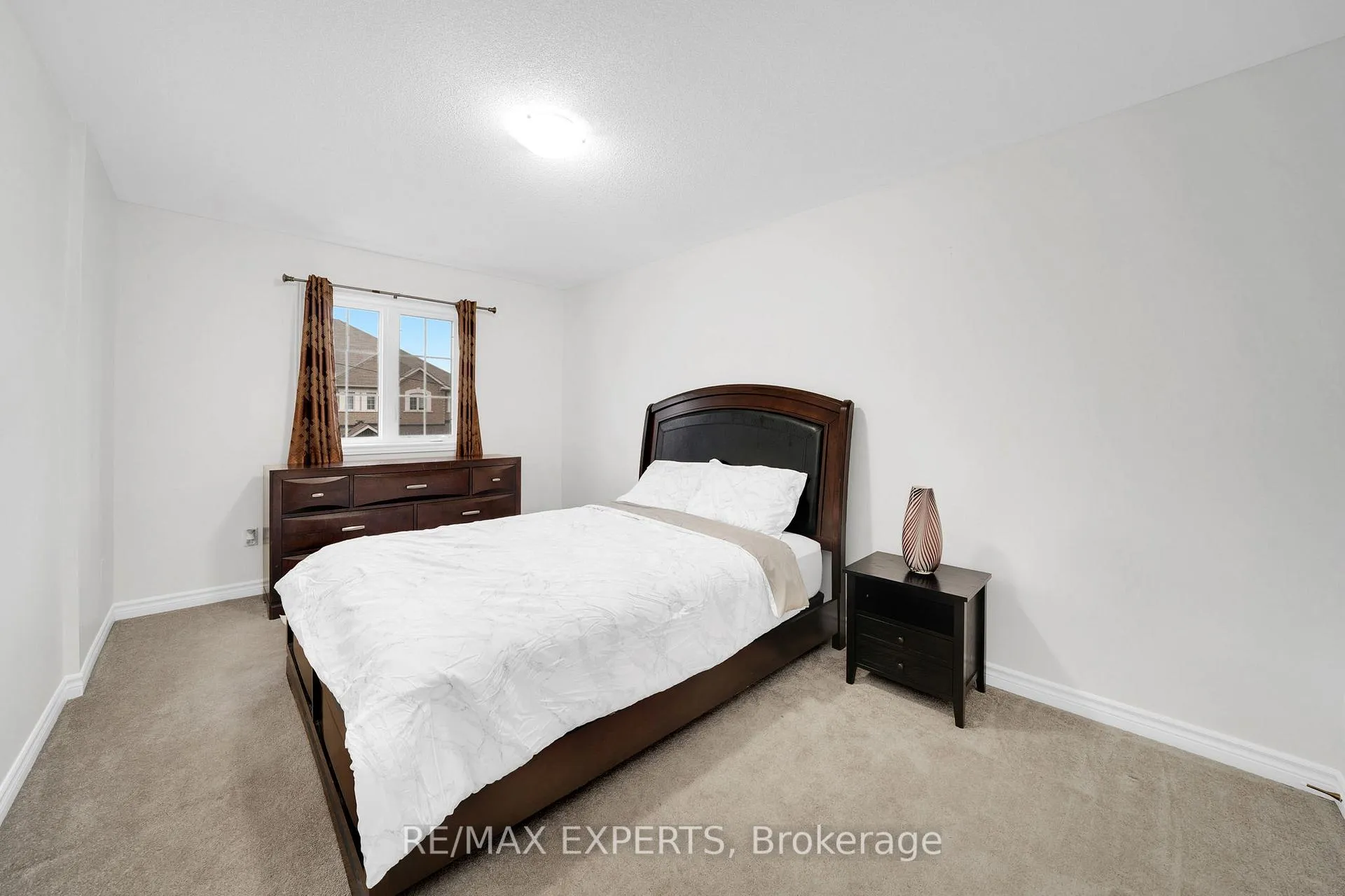 Photo 26 of 17 Zachary Place, Vaughan, Vellore Village — HOMEH