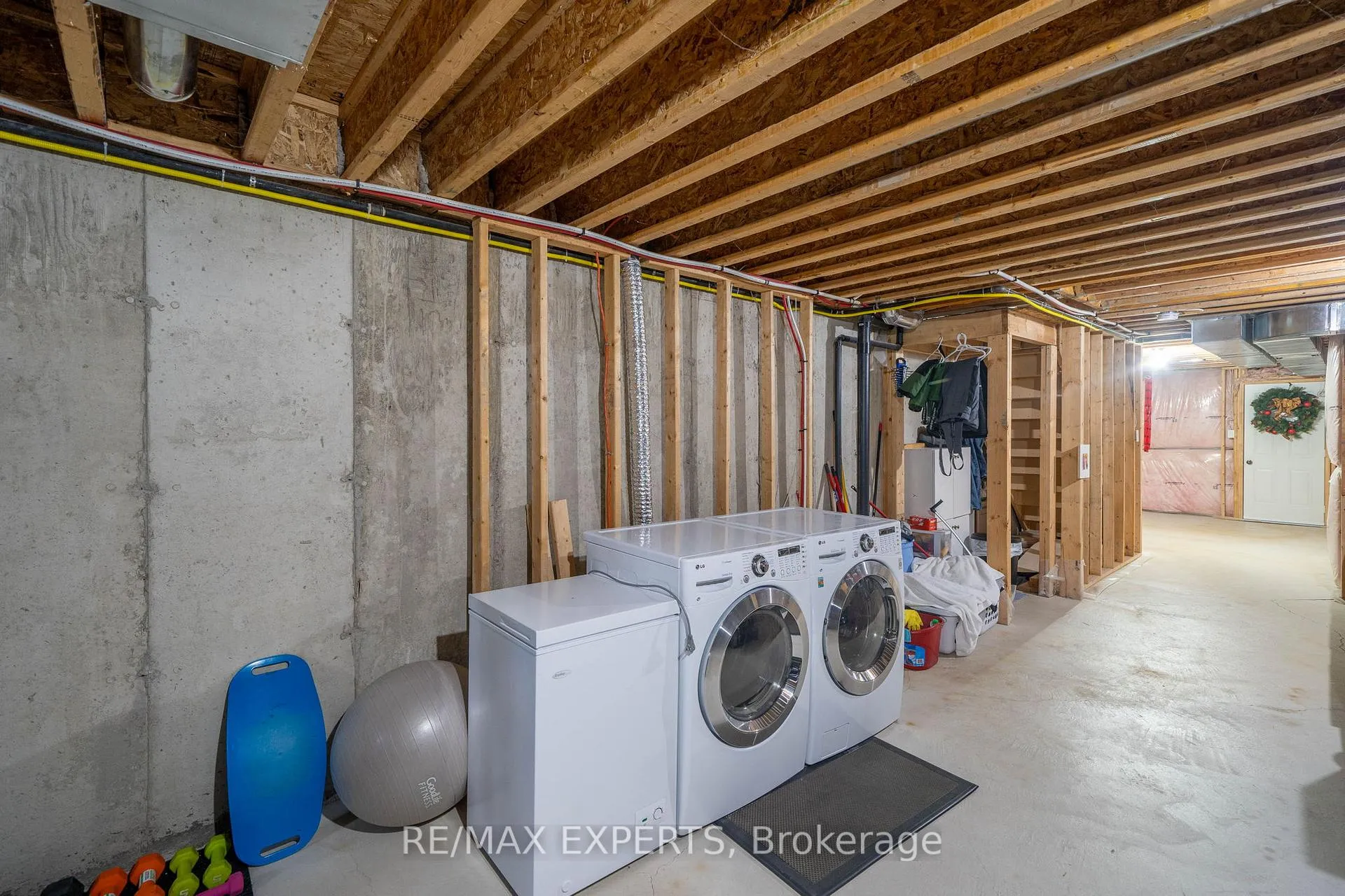 Photo 30 of 17 Zachary Place, Vaughan, Vellore Village — HOMEH