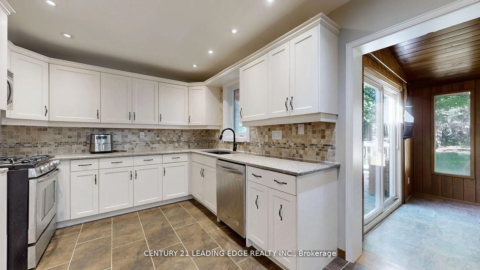 Photo 8 of 301 Wagg Road, Uxbridge, Rural Uxbridge — HOMEH