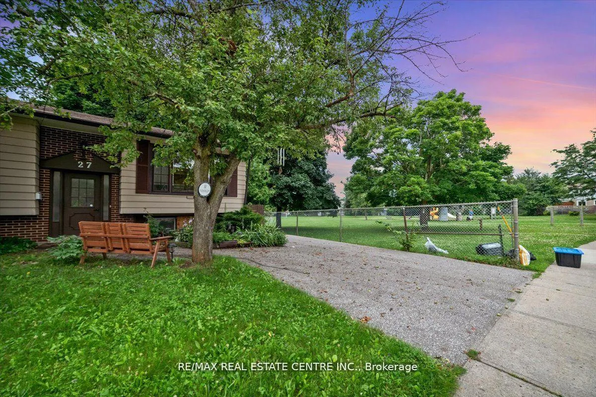 Photo 2 of 27 Bernick Drive, Barrie, Grove East — HOMEH