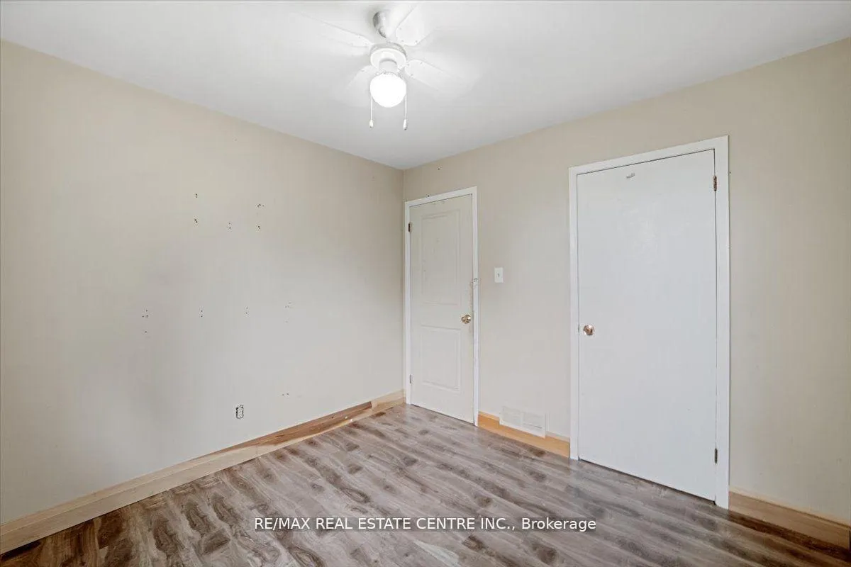 Photo 19 of 27 Bernick Drive, Barrie, Grove East — HOMEH