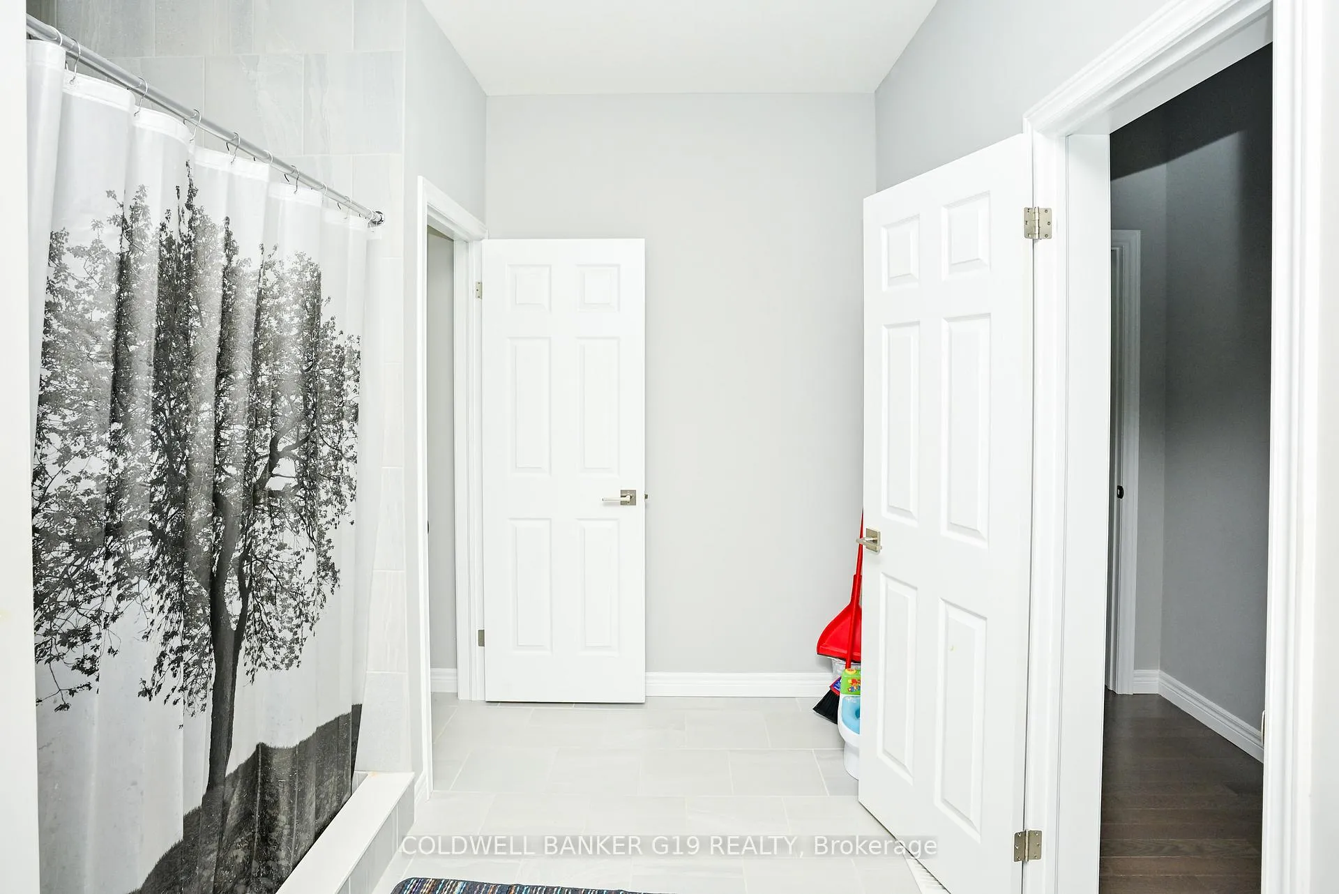 Photo 25 of 91 Georgina Street, Kitchener, Pioneer Park/Doon/Wyldwoods — HOMEH