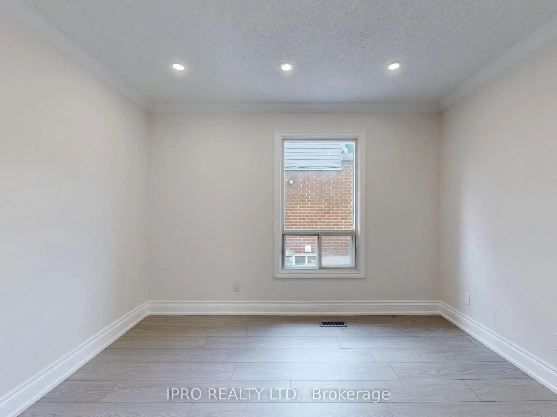 Photo 16 of 65 Seaton Drive, Aurora, Aurora Highlands — HOMEH