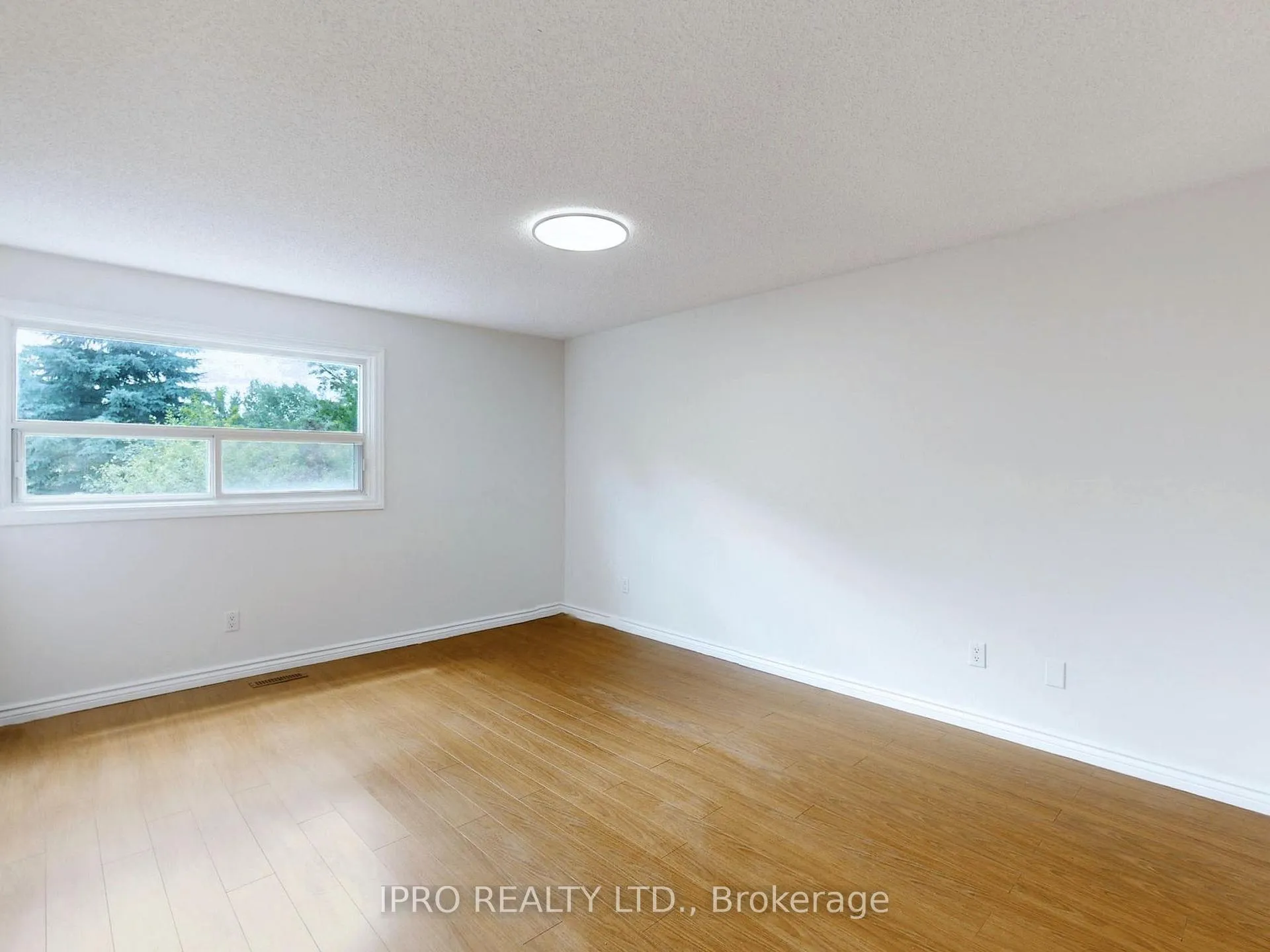 Photo 23 of 65 Seaton Drive, Aurora, Aurora Highlands — HOMEH