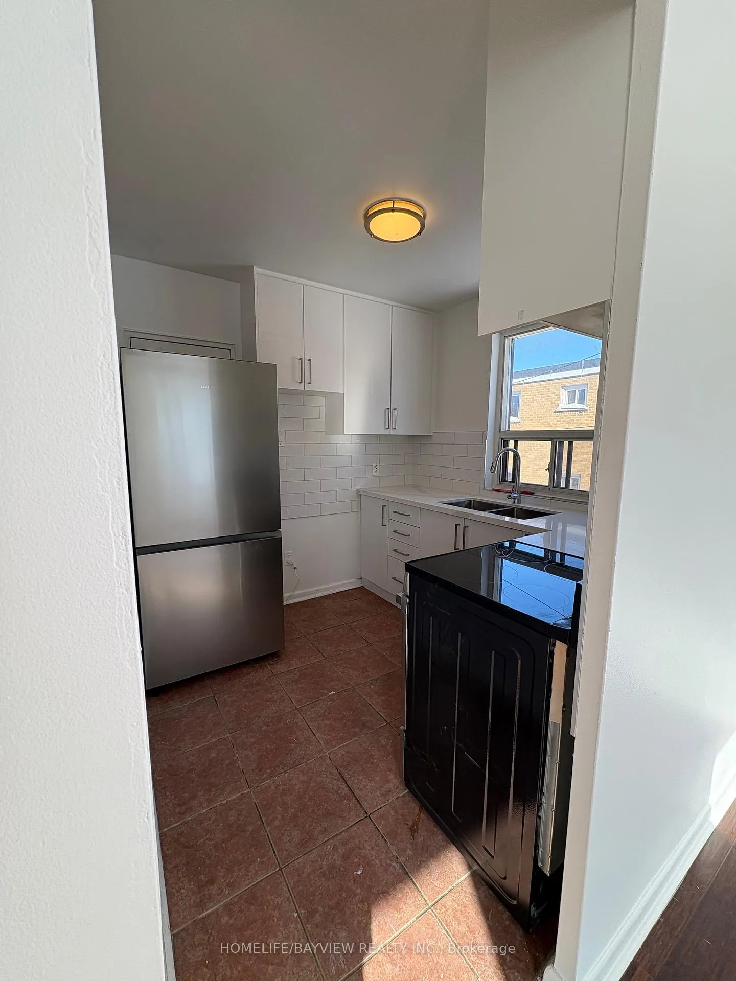 Photo 4 of Unit 5, 550 Lansdowne Drive, Oshawa, Eastdale — HOMEH
