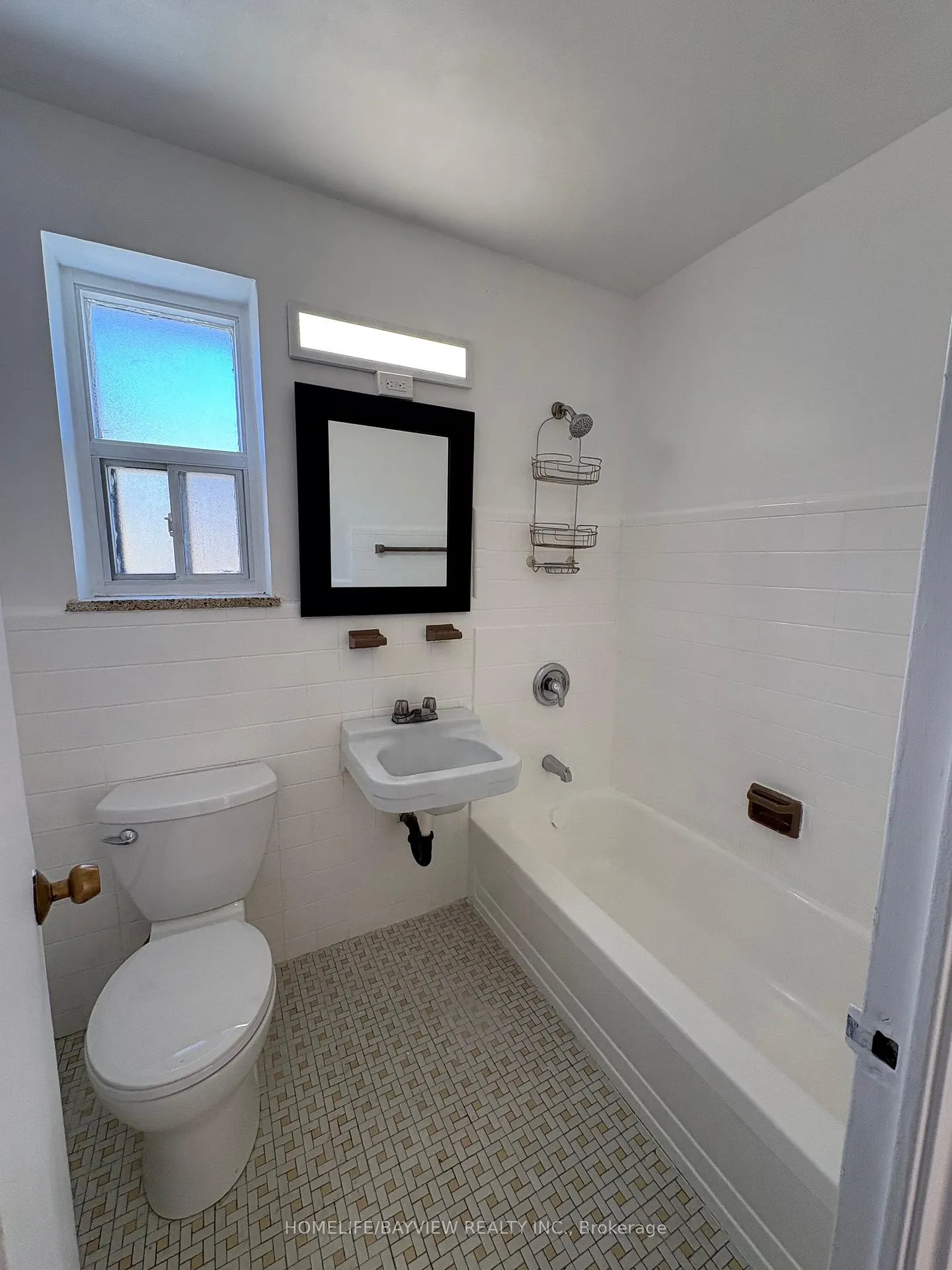 Photo 16 of Unit 5, 550 Lansdowne Drive, Oshawa, Eastdale — HOMEH