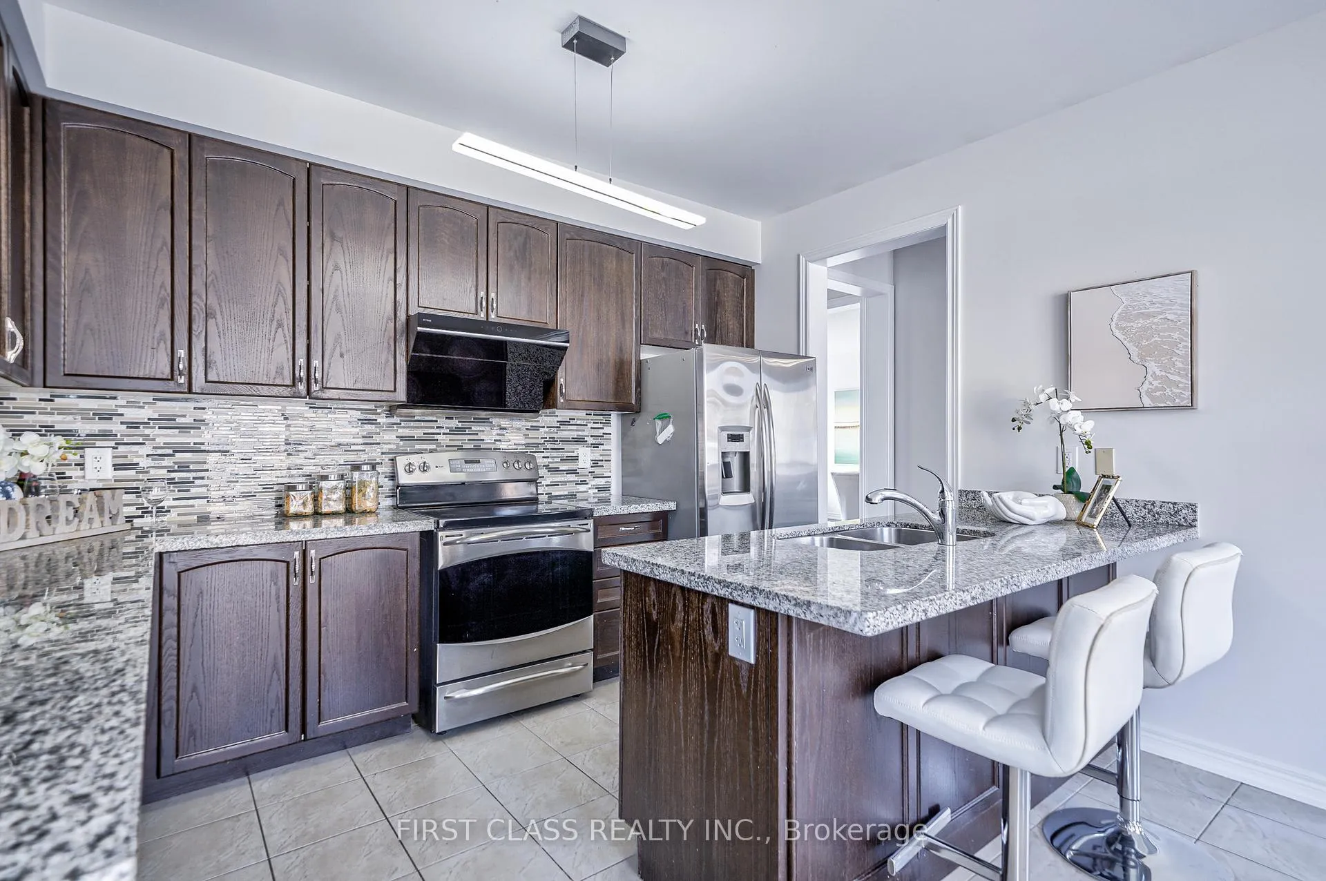Photo 9 of 31 Hyacinth Street, Markham, Wismer — HOMEH