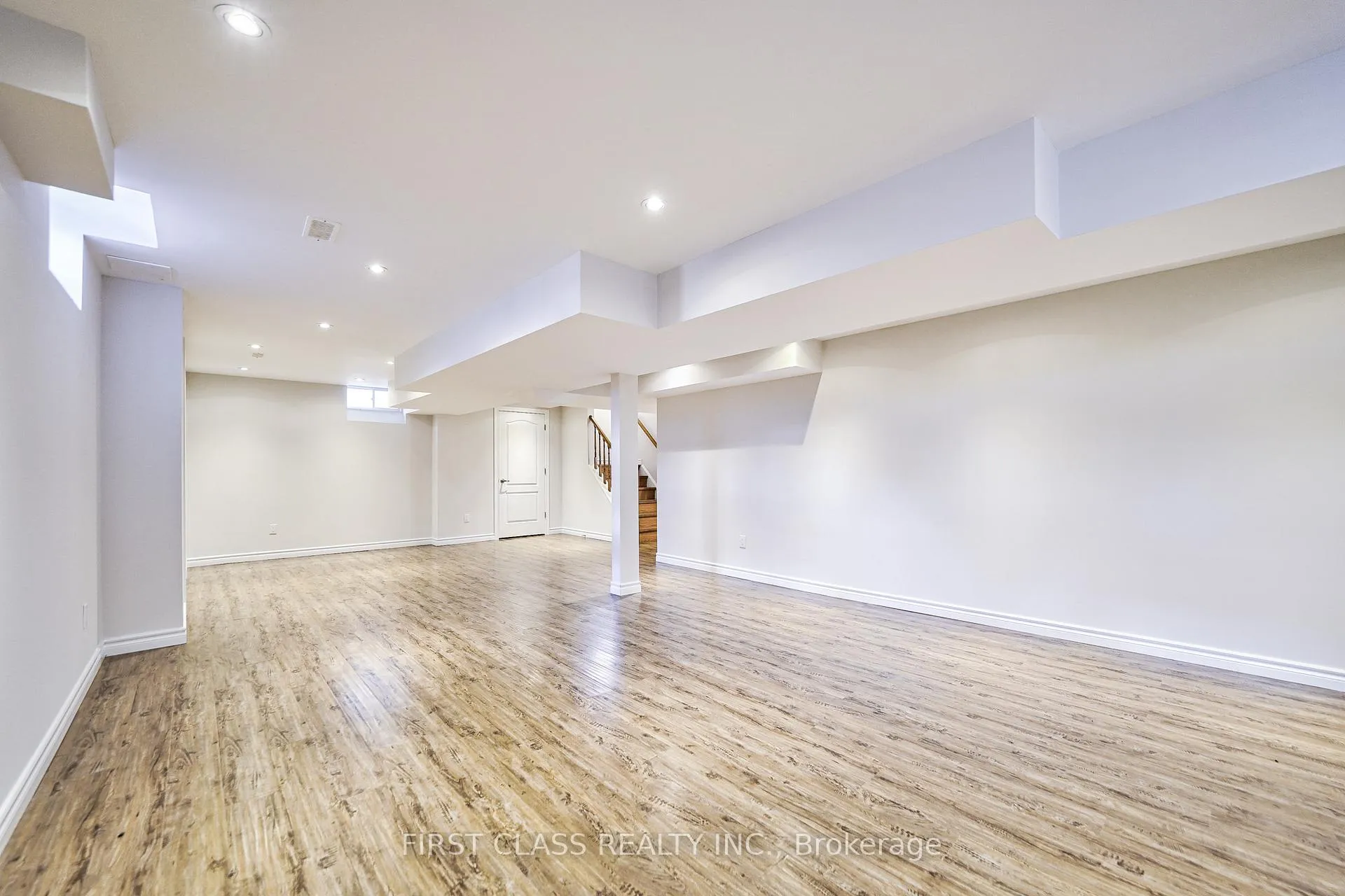 Photo 23 of 31 Hyacinth Street, Markham, Wismer — HOMEH
