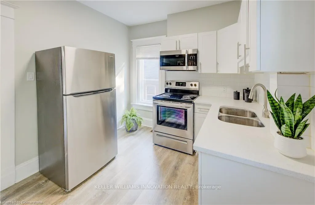 Photo 12 of 25 Wellington Street N, Kitchener — HOMEH