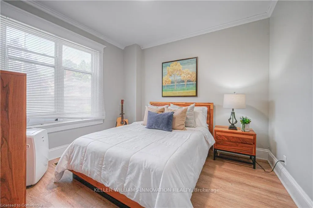 Photo 23 of 25 Wellington Street N, Kitchener — HOMEH