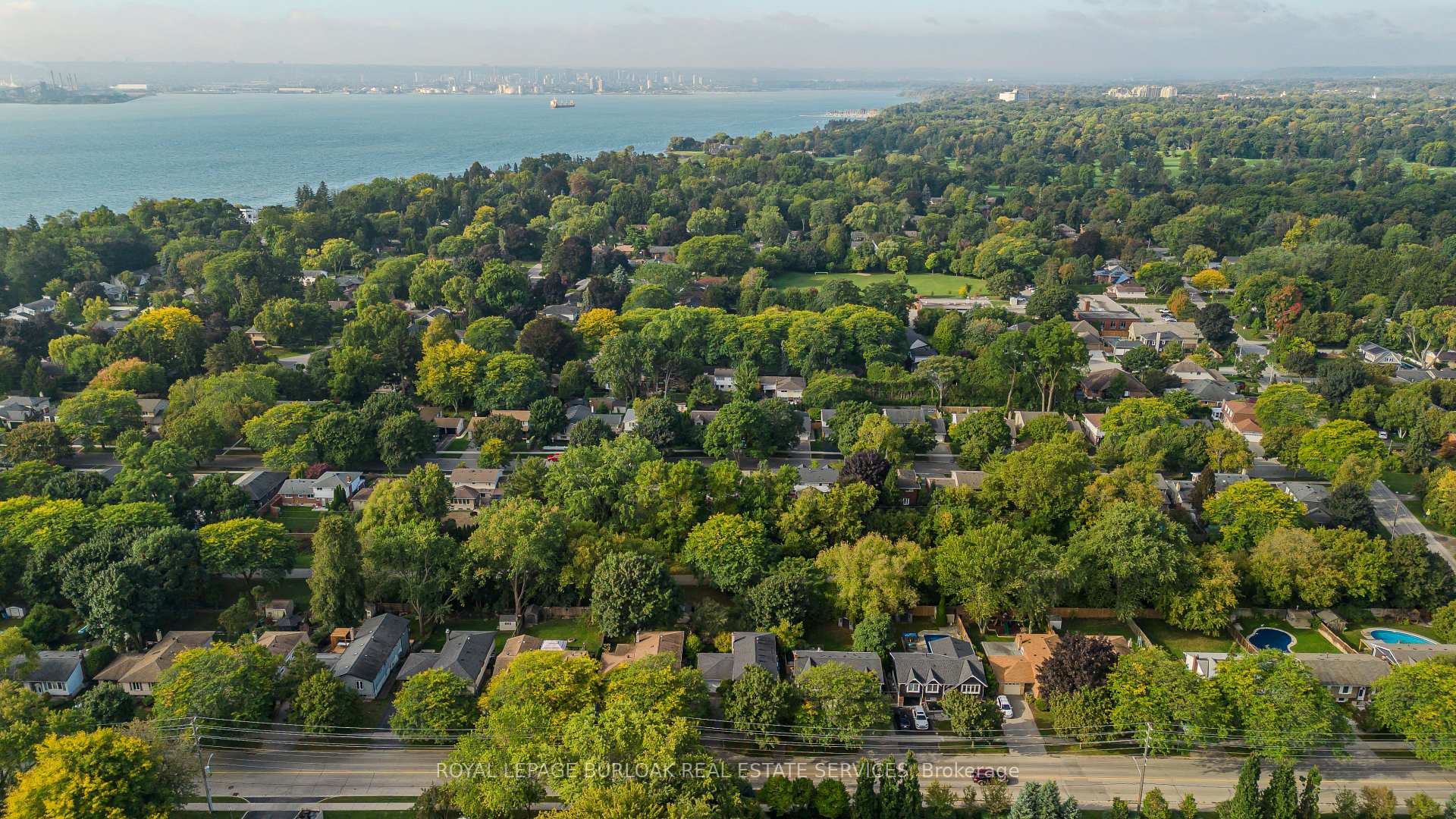 Photo 5 of 702 Francis Road, Burlington, LaSalle — HOMEH