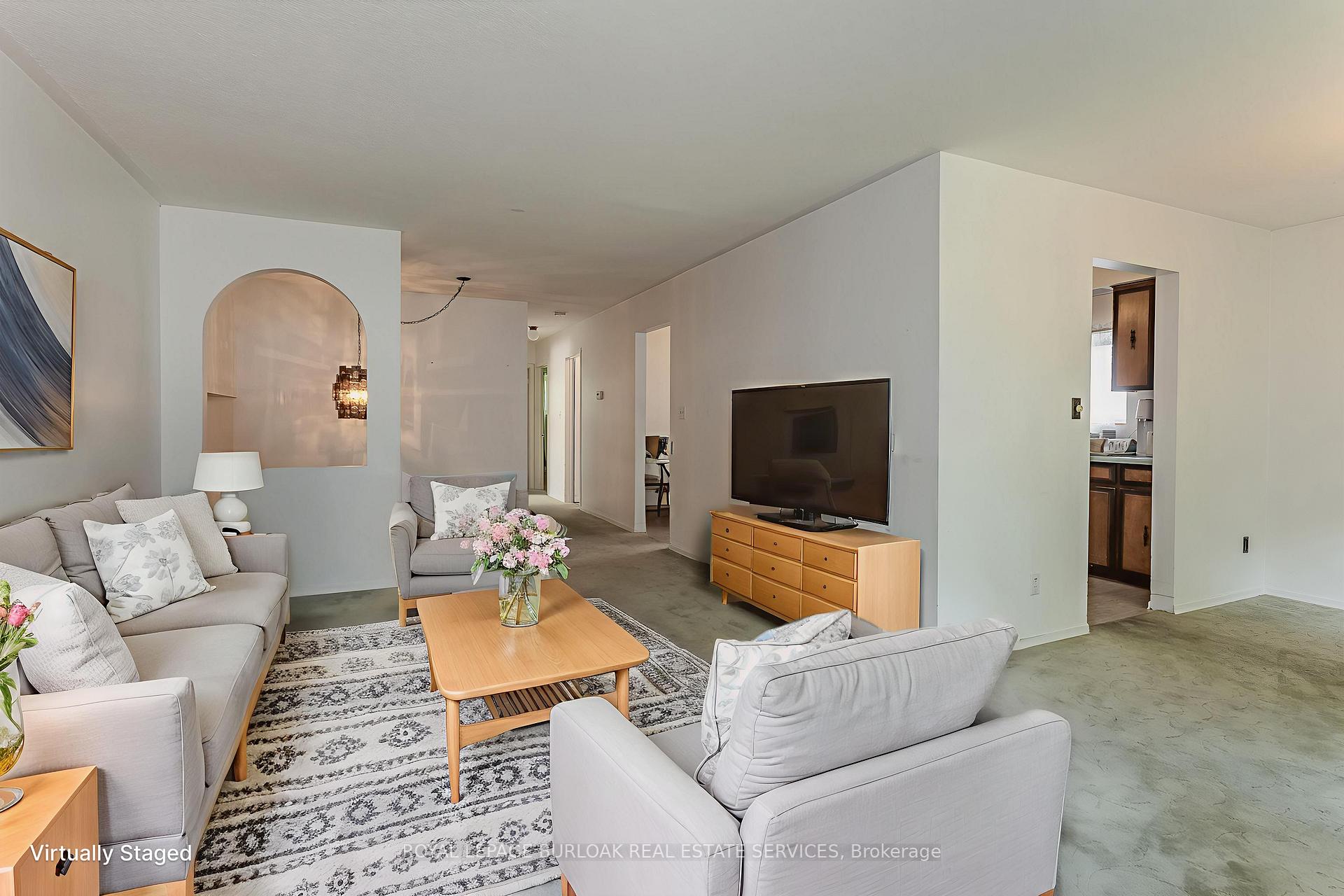 Photo 15 of 702 Francis Road, Burlington, LaSalle — HOMEH