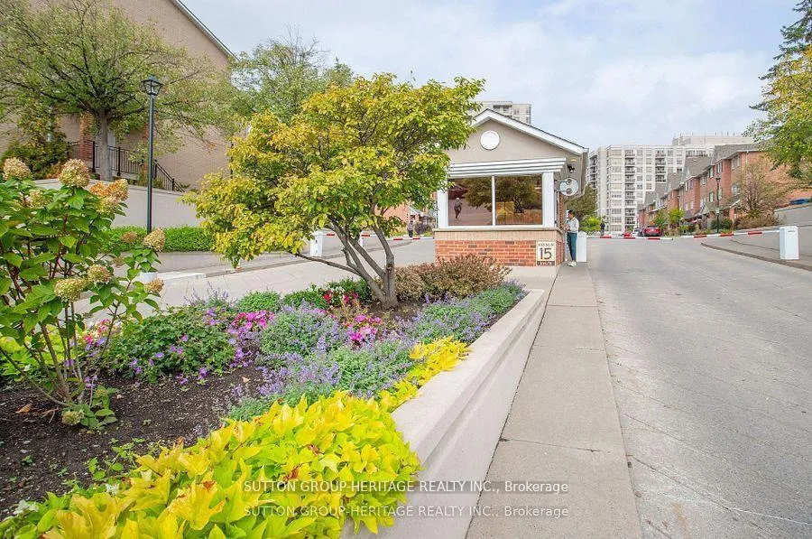 Photo 3 of Unit 1415, 1000 The Esplanade N, Pickering, Town Centre — HOMEH