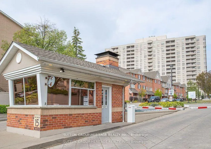 Photo 4 of Unit 1415, 1000 The Esplanade N, Pickering, Town Centre — HOMEH