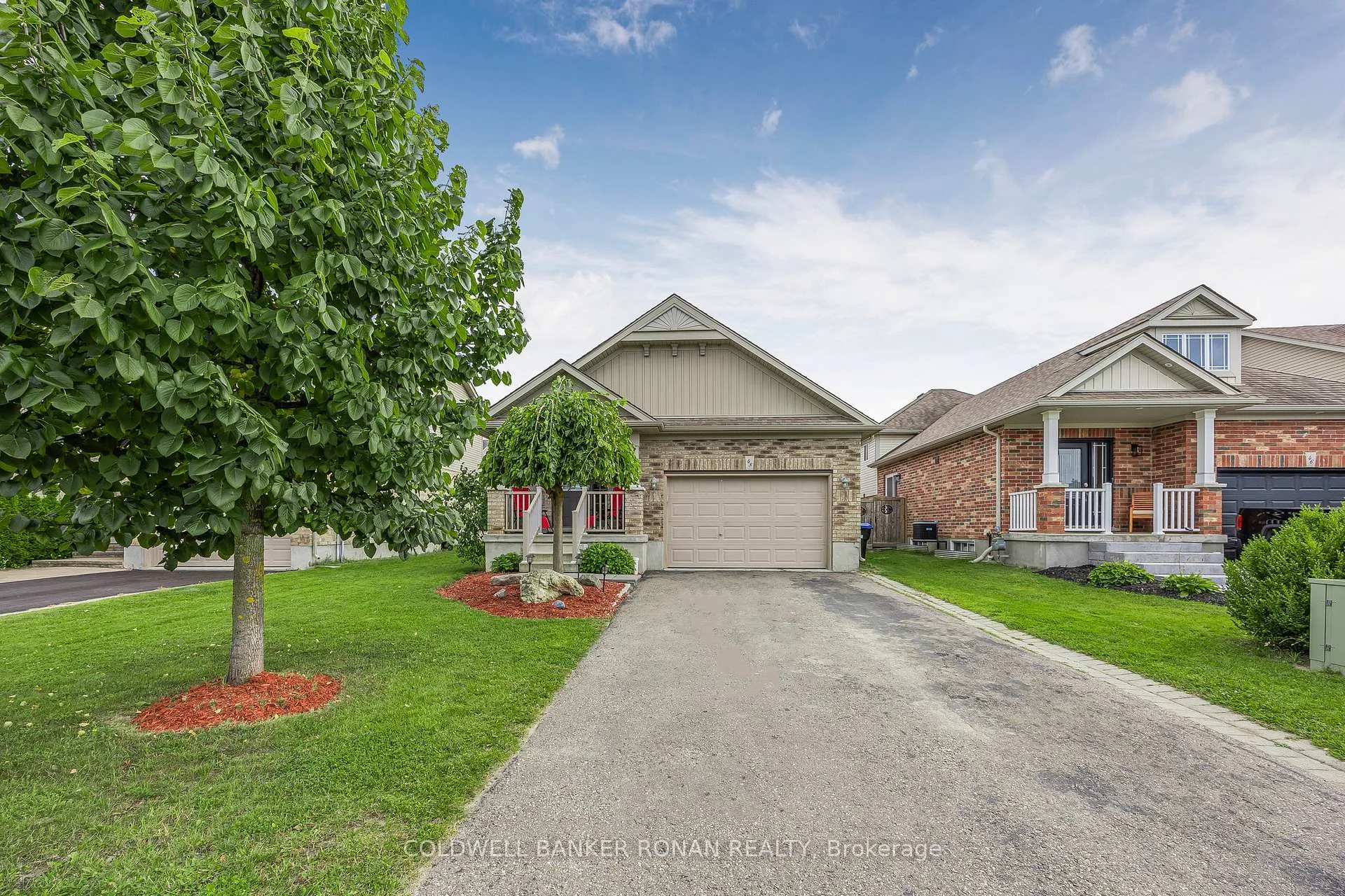 Photo 2 of 48 Irwin Crescent, New Tecumseth, Alliston — HOMEH