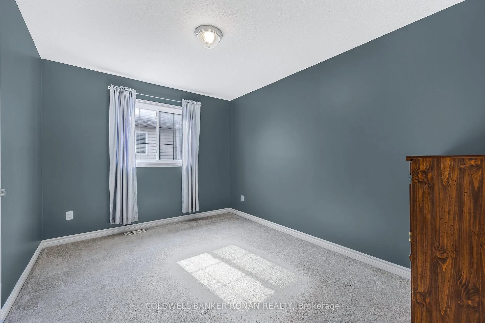 Photo 20 of 48 Irwin Crescent, New Tecumseth, Alliston — HOMEH