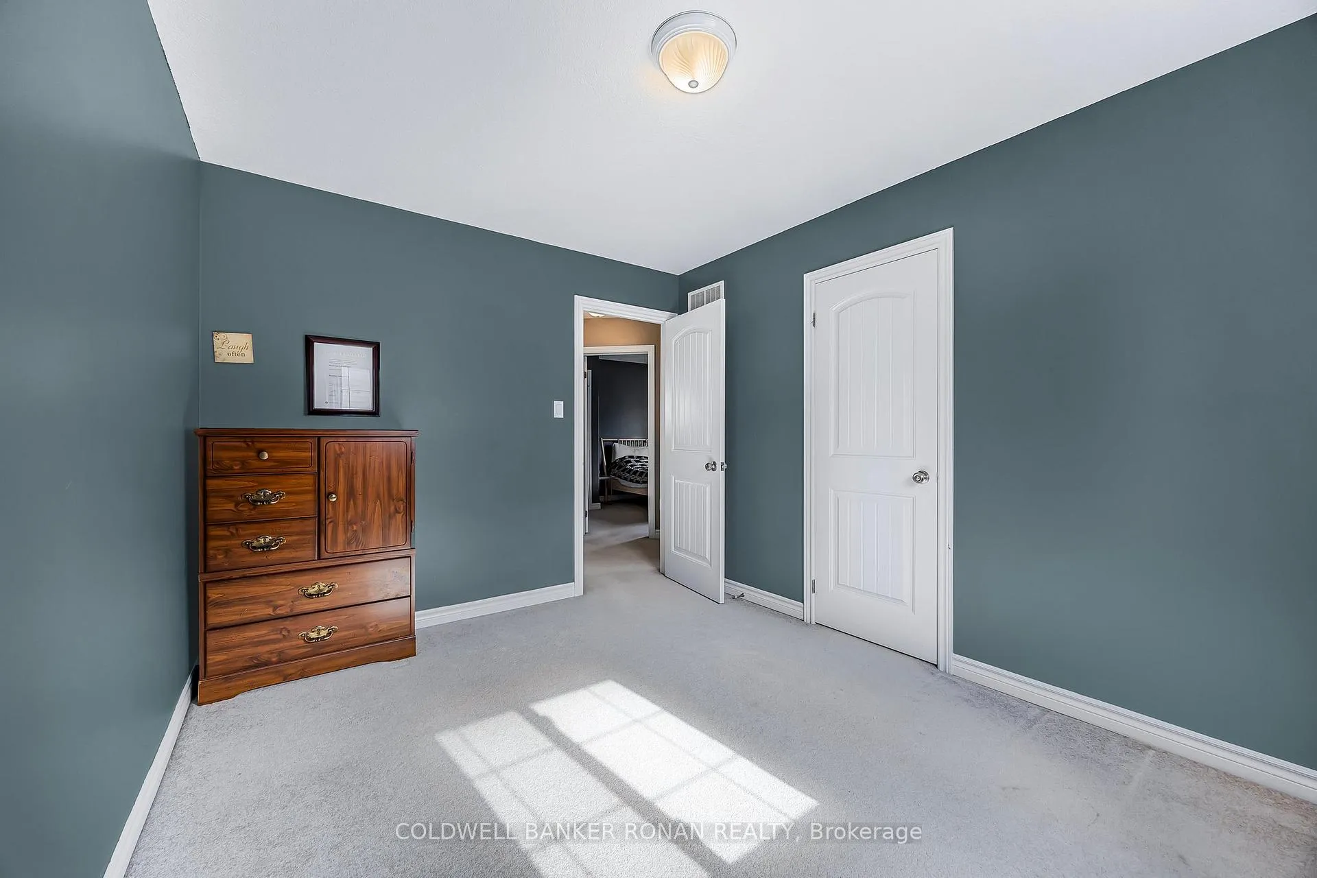 Photo 21 of 48 Irwin Crescent, New Tecumseth, Alliston — HOMEH