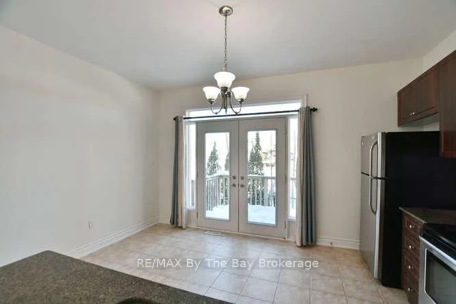Photo 14 of 11 Savannah Crescent, Wasaga Beach — HOMEH