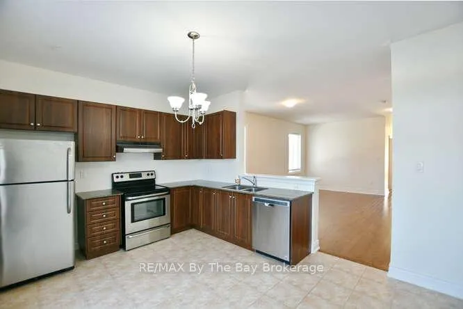 Photo 15 of 11 Savannah Crescent, Wasaga Beach — HOMEH