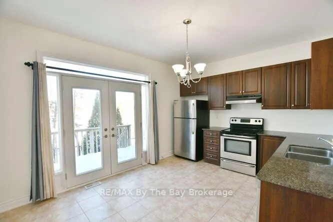 Photo 16 of 11 Savannah Crescent, Wasaga Beach — HOMEH