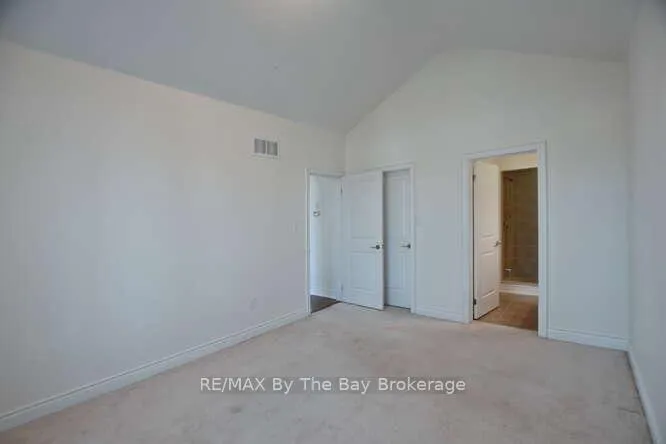 Photo 17 of 11 Savannah Crescent, Wasaga Beach — HOMEH