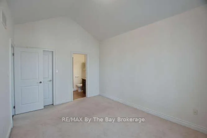 Photo 19 of 11 Savannah Crescent, Wasaga Beach — HOMEH