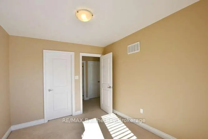 Photo 21 of 11 Savannah Crescent, Wasaga Beach — HOMEH