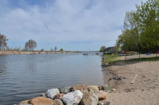 Photo 35 of 11 Savannah Crescent, Wasaga Beach — HOMEH